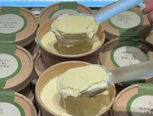 奶皮子糖葫芦跨界风靡饮品圈 咖啡新宠掀起抢购热潮